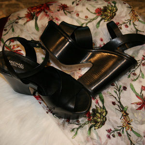 MICHAEL Michael Kors Divia Black Leather Sandals